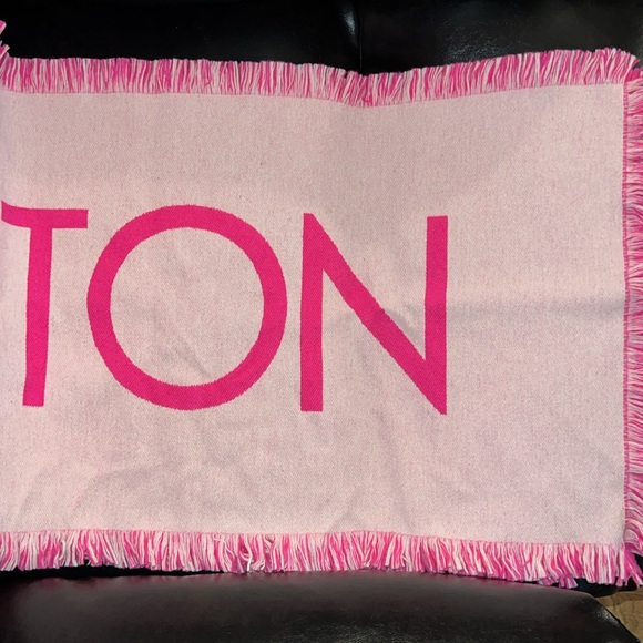 Louis Vuitton Wool Cashmere Echarpes Team Scarf Pink - Picture 7 of 13
